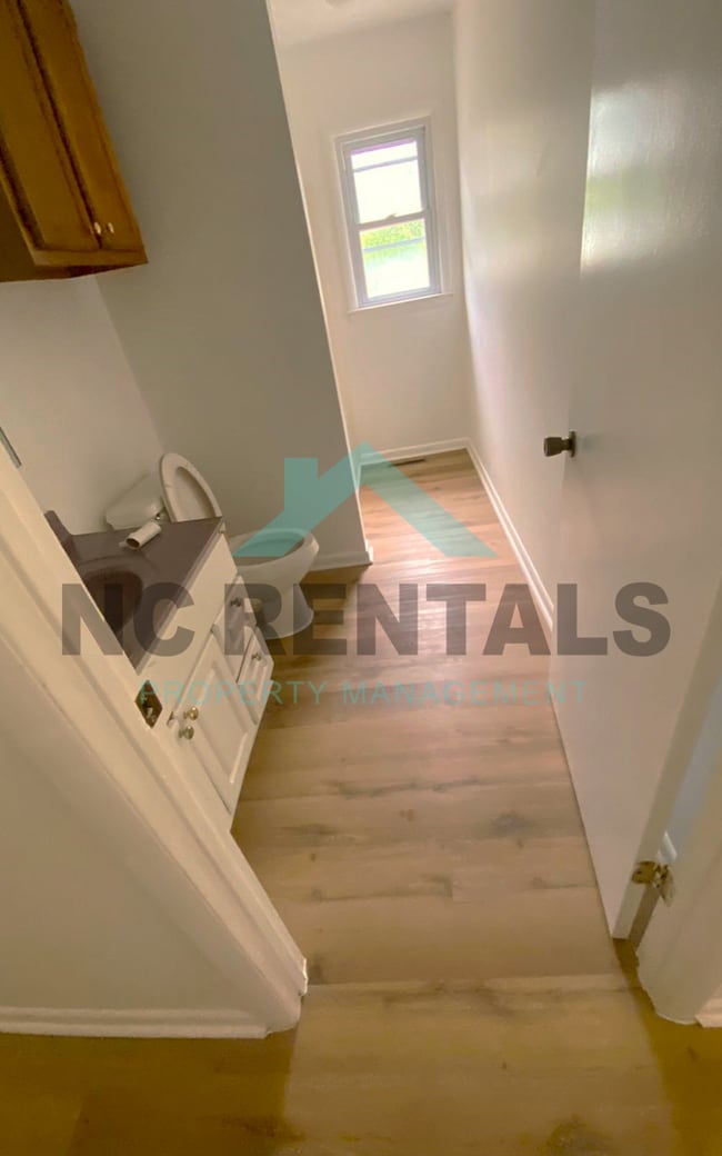 Building Photo - 730 Motor Rd