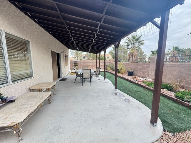 Building Photo - 3310 Robin Nest Ct