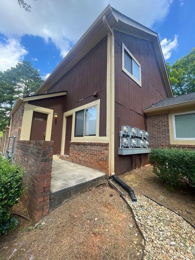 Building Photo - 18 Country Pl Ct
