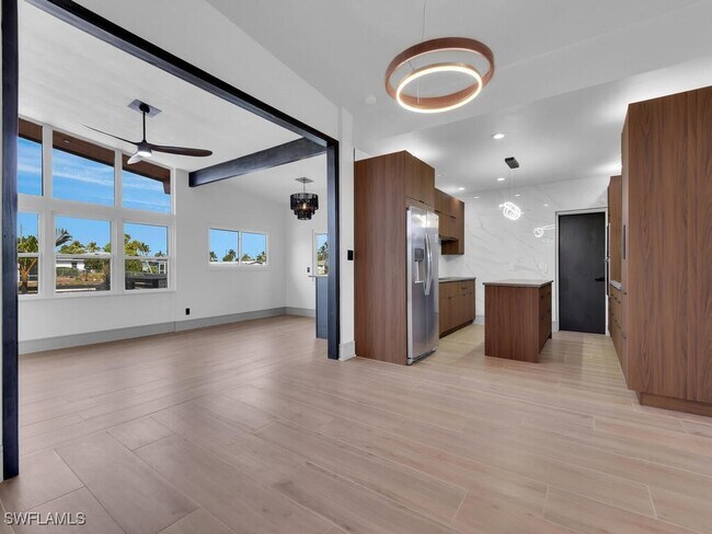 Building Photo - 4353 S Atlantic Cir