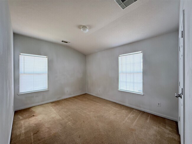 Building Photo - 17927 Branch Creek Dr