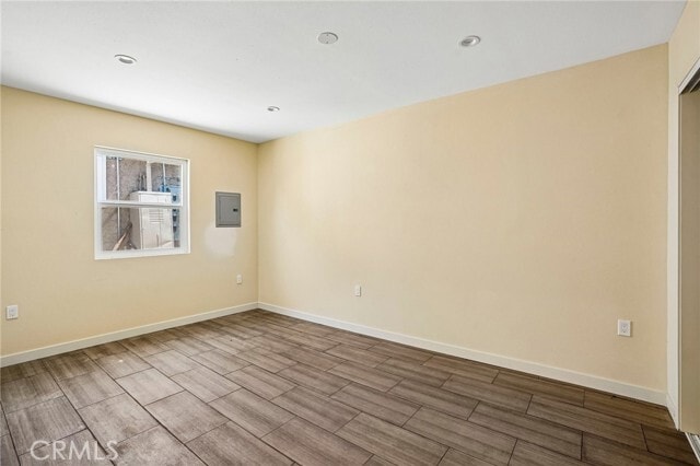 Building Photo - 1616 E 89th St