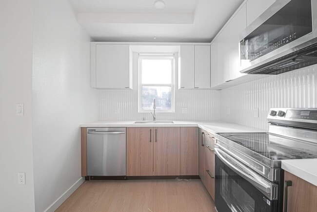 Building Photo - Welcome to the Gramercy