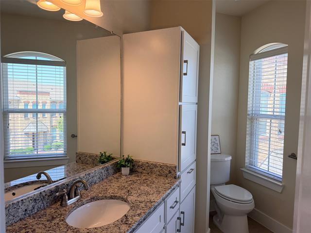 Building Photo - 210 Belleville Dr