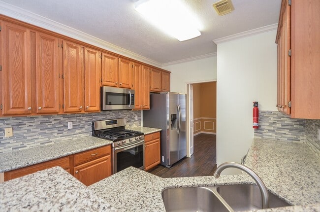 Building Photo - 16411 Sagewood Ct