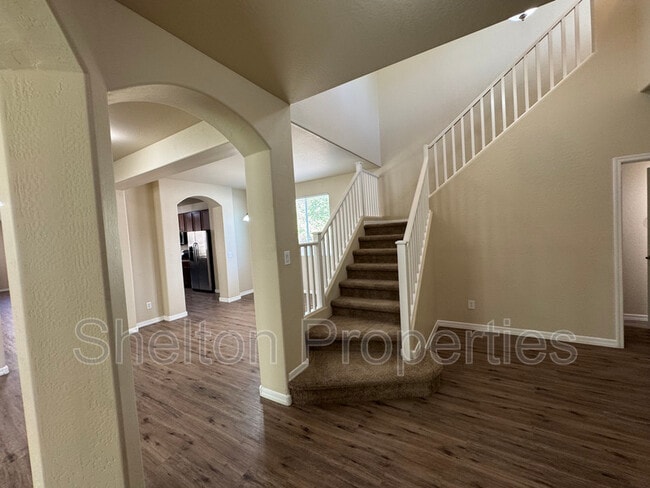 Building Photo - 20684 W White Rock Rd