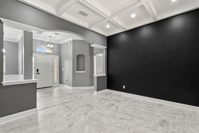 Building Photo - 14617 E Zachary Dr