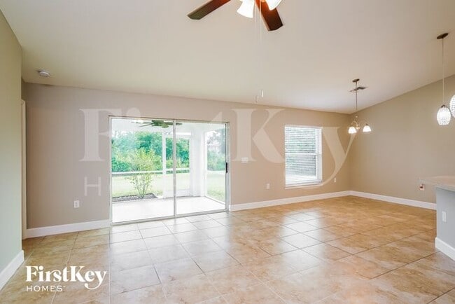 Building Photo - 2712 38th St SW