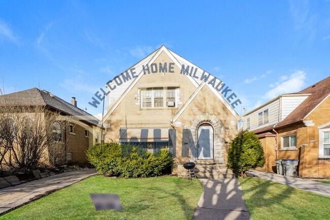 Primary Photo - 3013-3015 N 60th Street-Upper