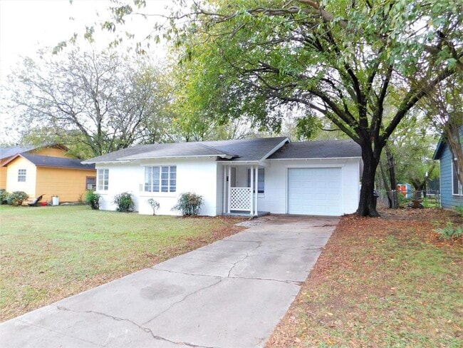 Building Photo - 805 Emery St