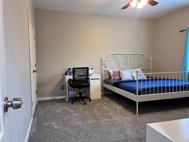 Building Photo - 3604 Pine Needle Cir