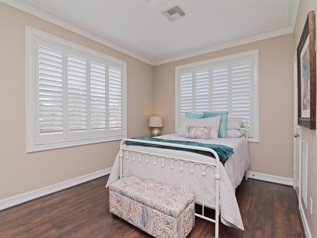 Building Photo - 5011 Sandy Brook Cir
