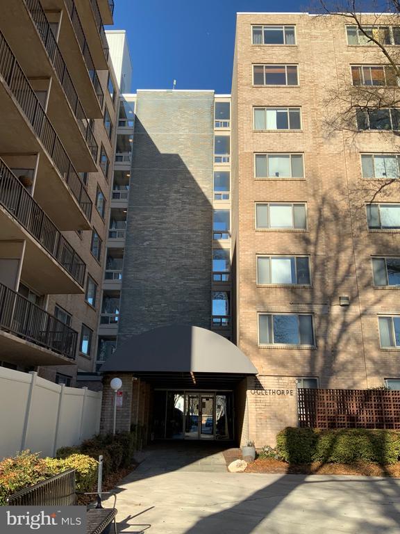 Building Photo - 4410 Oglethorpe St