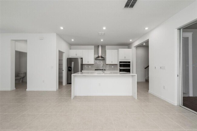 Building Photo - 2402 Celebration Blvd