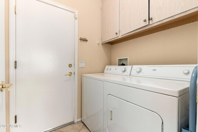 Building Photo - 15448 W Moonlight Way