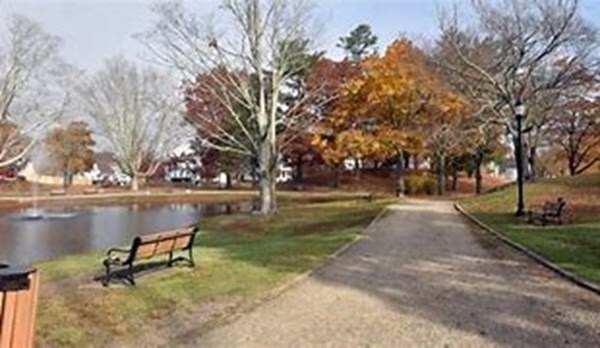 Building Photo - 629 Washington St