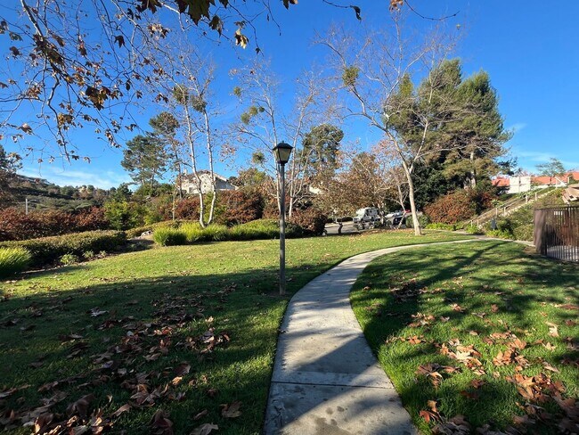 Building Photo - 3070 Corte Trabuco