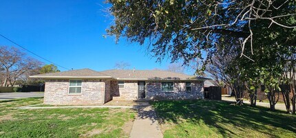 Building Photo - 1401 E Sherman Dr