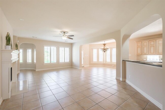 Building Photo - 12411 Santiago Cove Ln