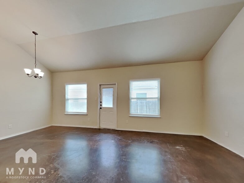 Building Photo - 226 Kaspar Way