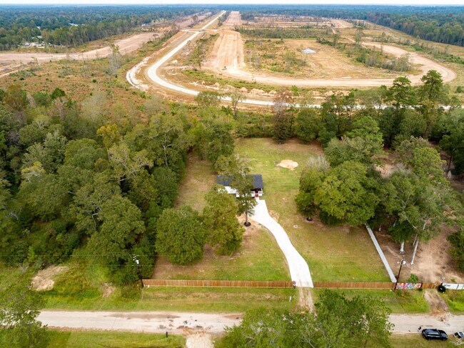 Building Photo - 2036 County Rd 3434N