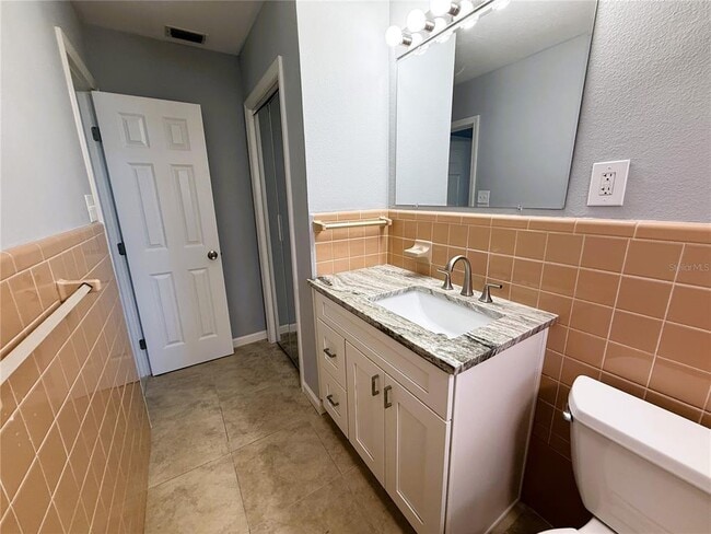 Building Photo - 500 140th Ave E