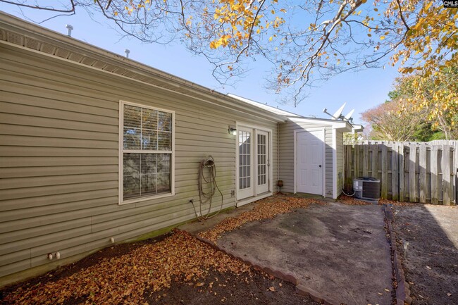 Building Photo - 200 Deer Hound Trail