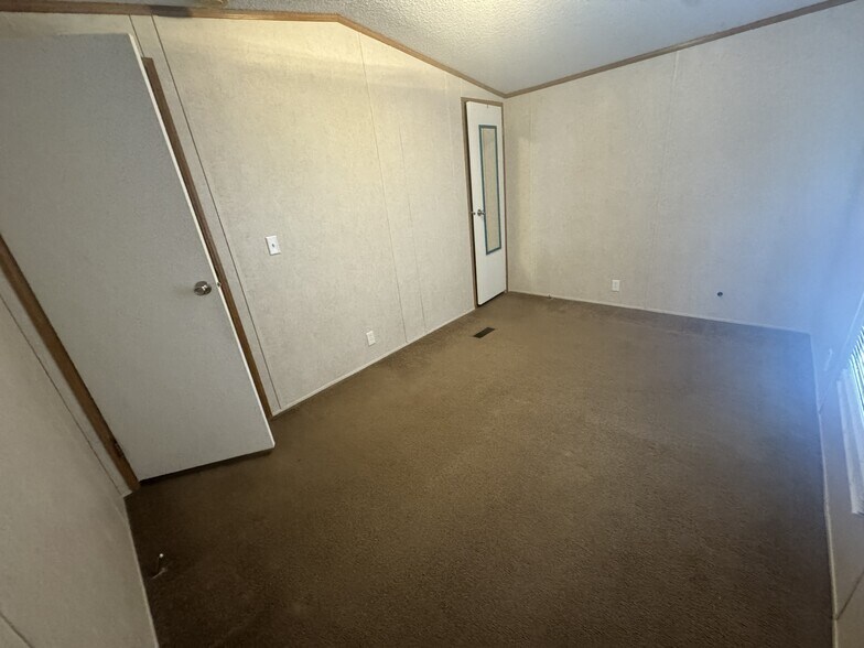 Building Photo - 65188 Highway 1058