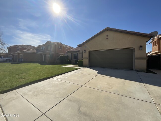 Building Photo - 6126 W Ave K1