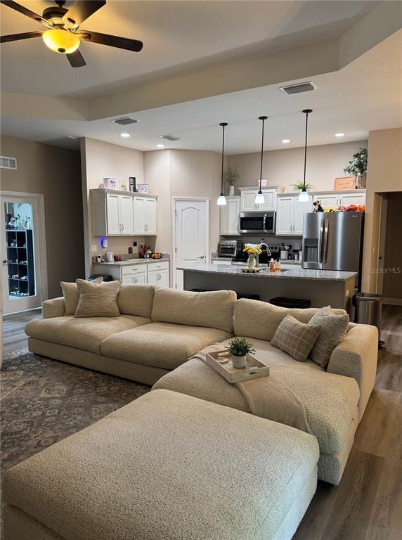 Building Photo - 172 Linder Dr