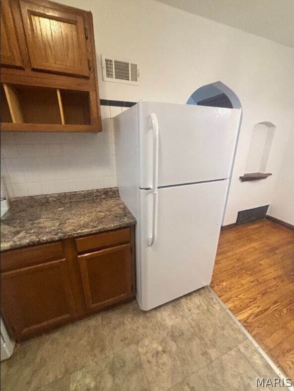 Building Photo - 3720 Chippewa St