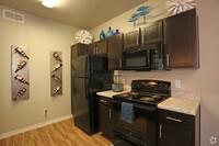 Building Photo - 1 bedroom in Houston TX 77003