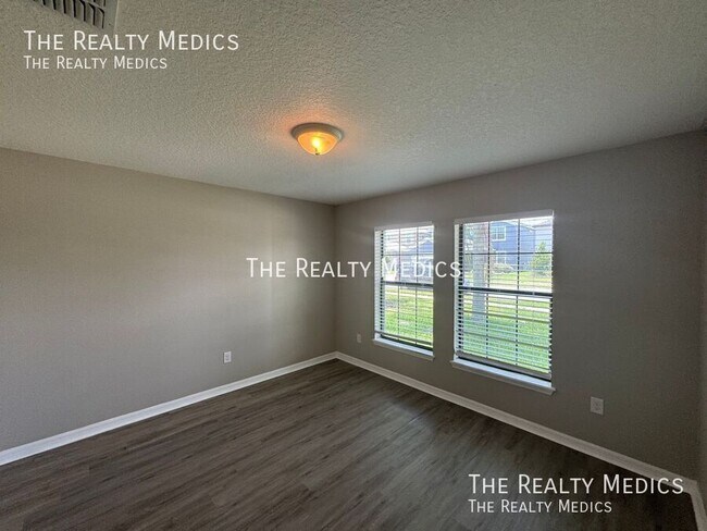 Building Photo - 2148 Ontario Way
