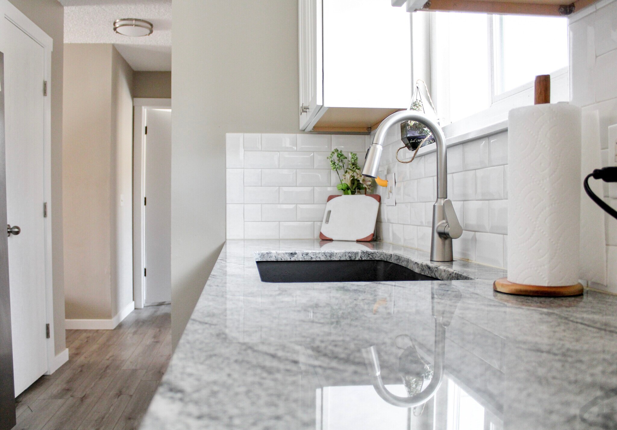 Building Photo - 1987 Palm Dr