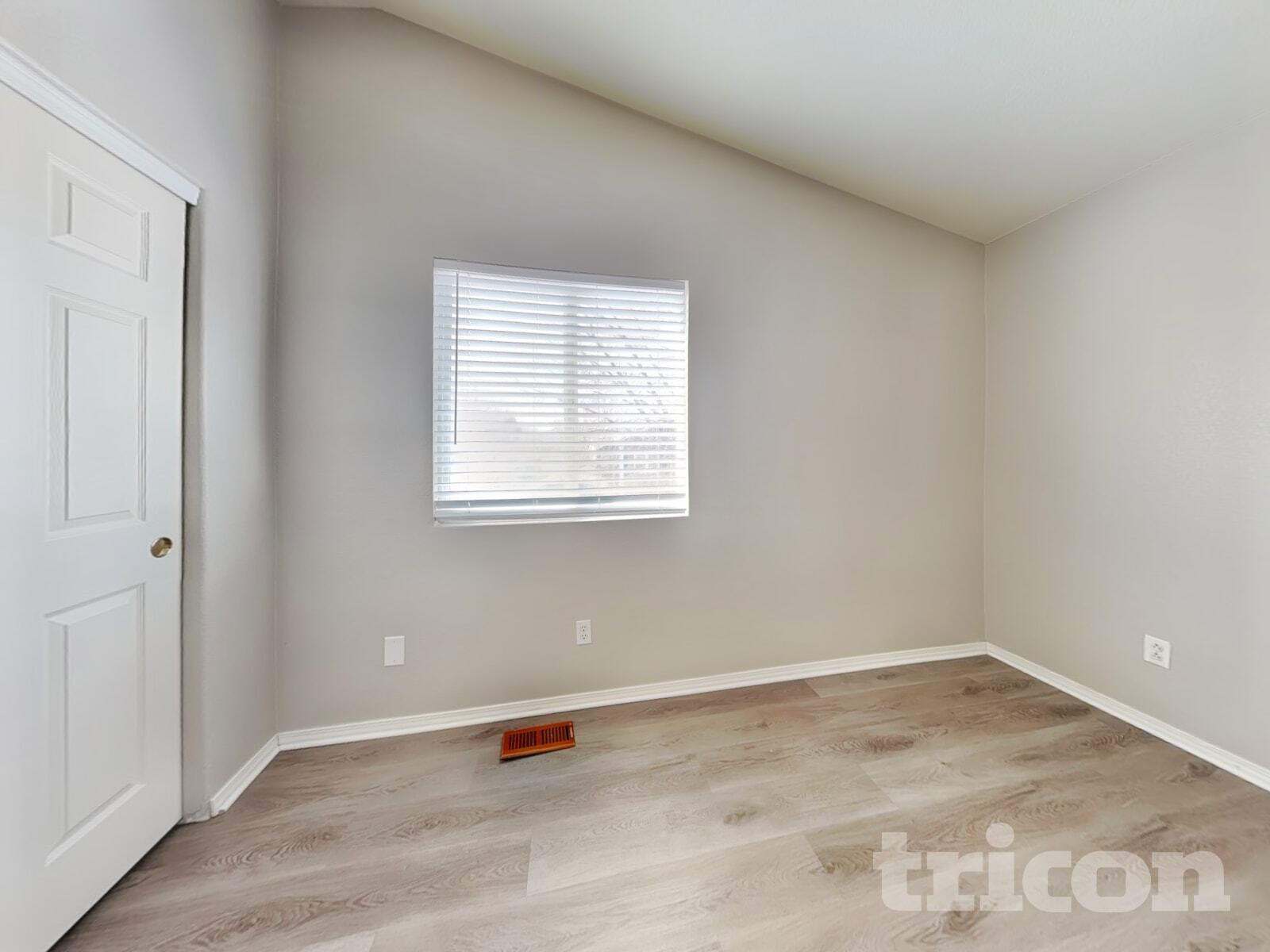 Building Photo - 11817 Columbine St