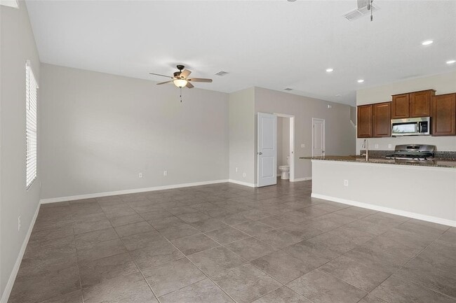 Building Photo - 16858 Red Brick Ln