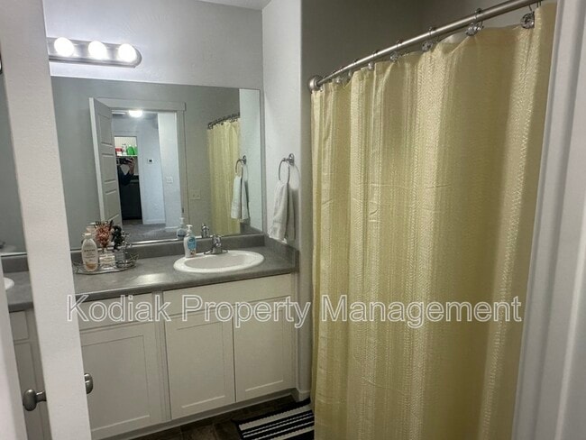 Building Photo - 3656 S Kite St