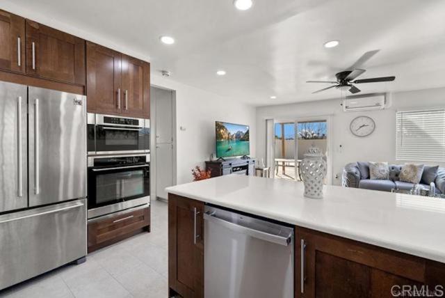 Building Photo - 1407 5 D Dr