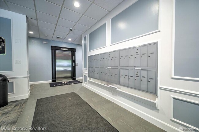 Building Photo - 35300 Woodward Ave