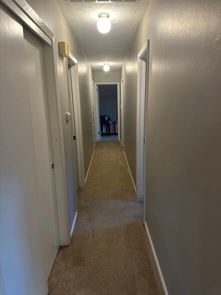 Building Photo - 1009 Ann Ave