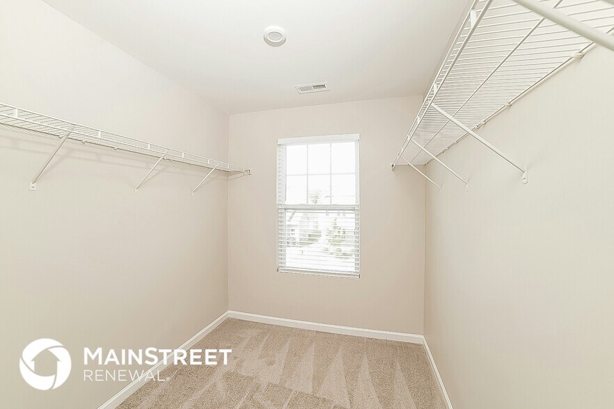 Building Photo - 219 Baybrook Ln