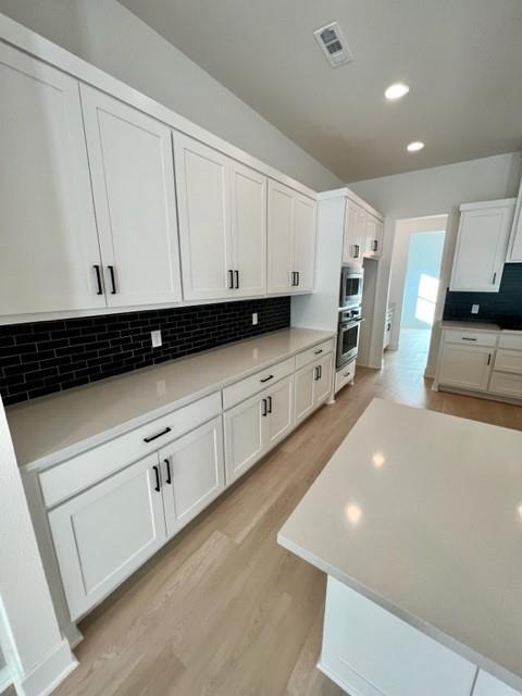 Building Photo - 6207 SW Luna Ln