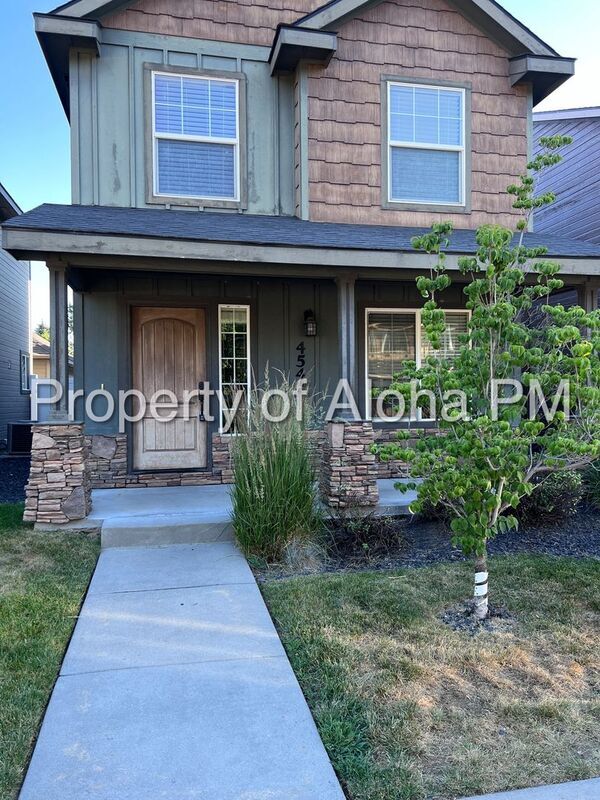 Building Photo - 4542 Brennen St W