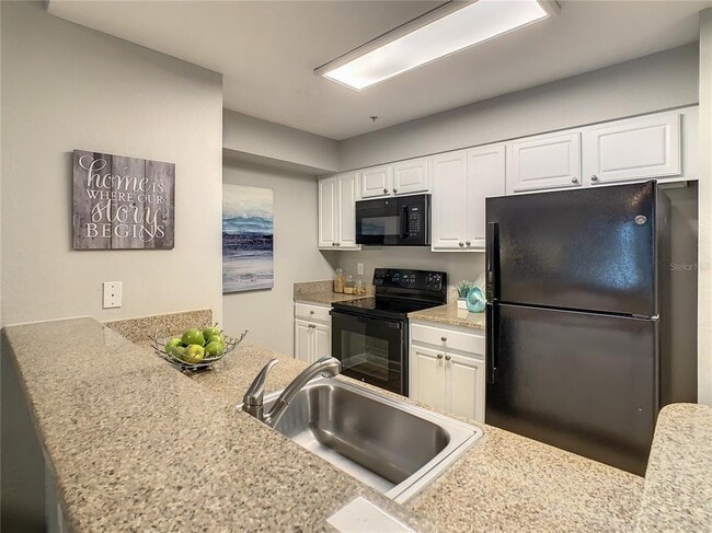 Building Photo - 7503 Atlantis Way