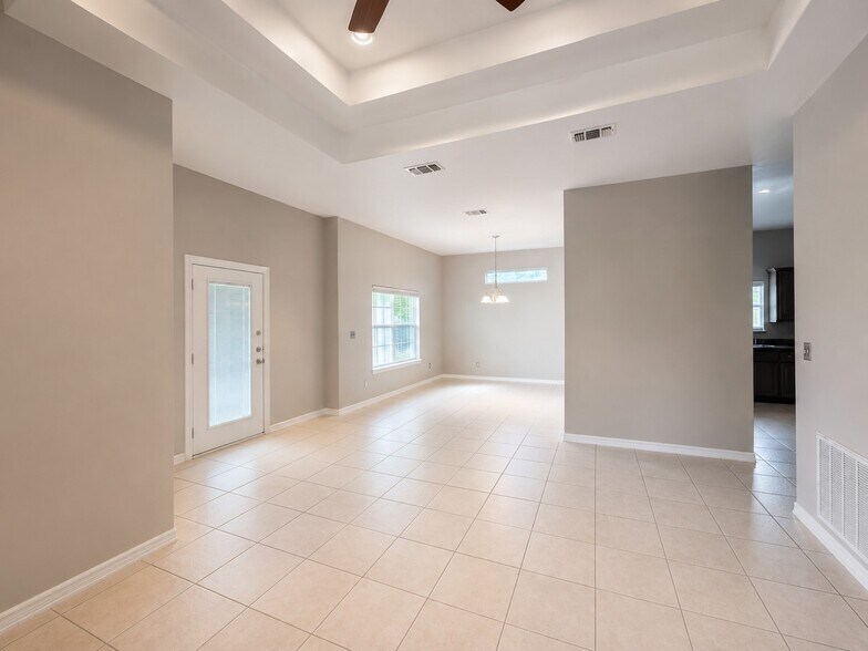 Building Photo - 4704 Date Palm Ave