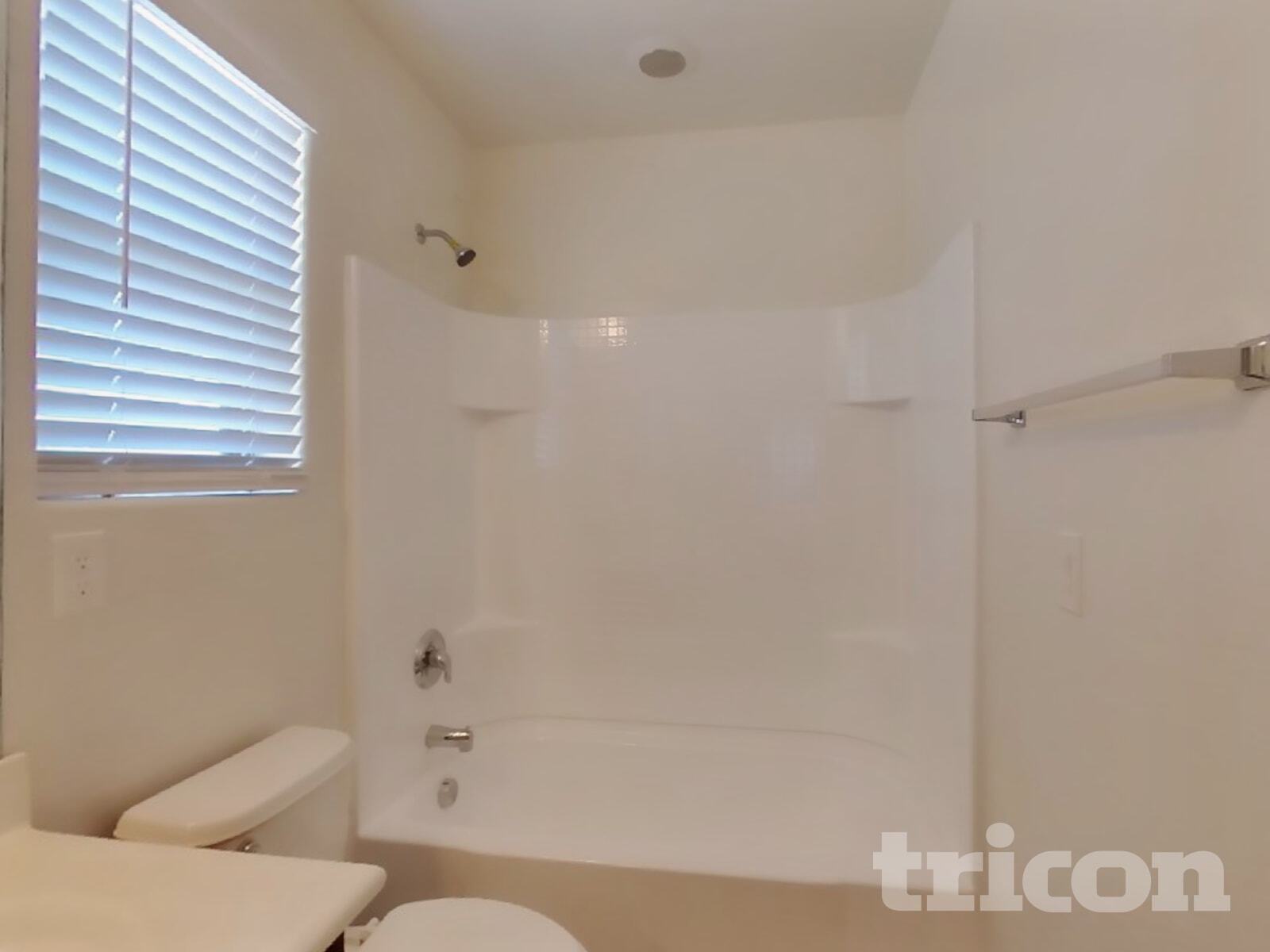 Building Photo - 880 W Busa Dr