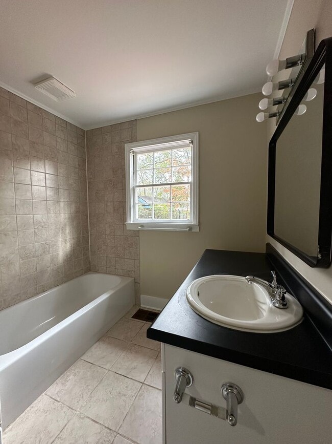 Building Photo - Normaltown Home Move-in ready