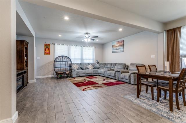 Building Photo - 14525 Caelum Dr