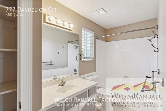Building Photo - 777 Dandelion Cir
