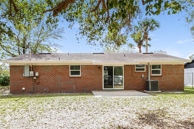Building Photo - 535 San Lanta Cir